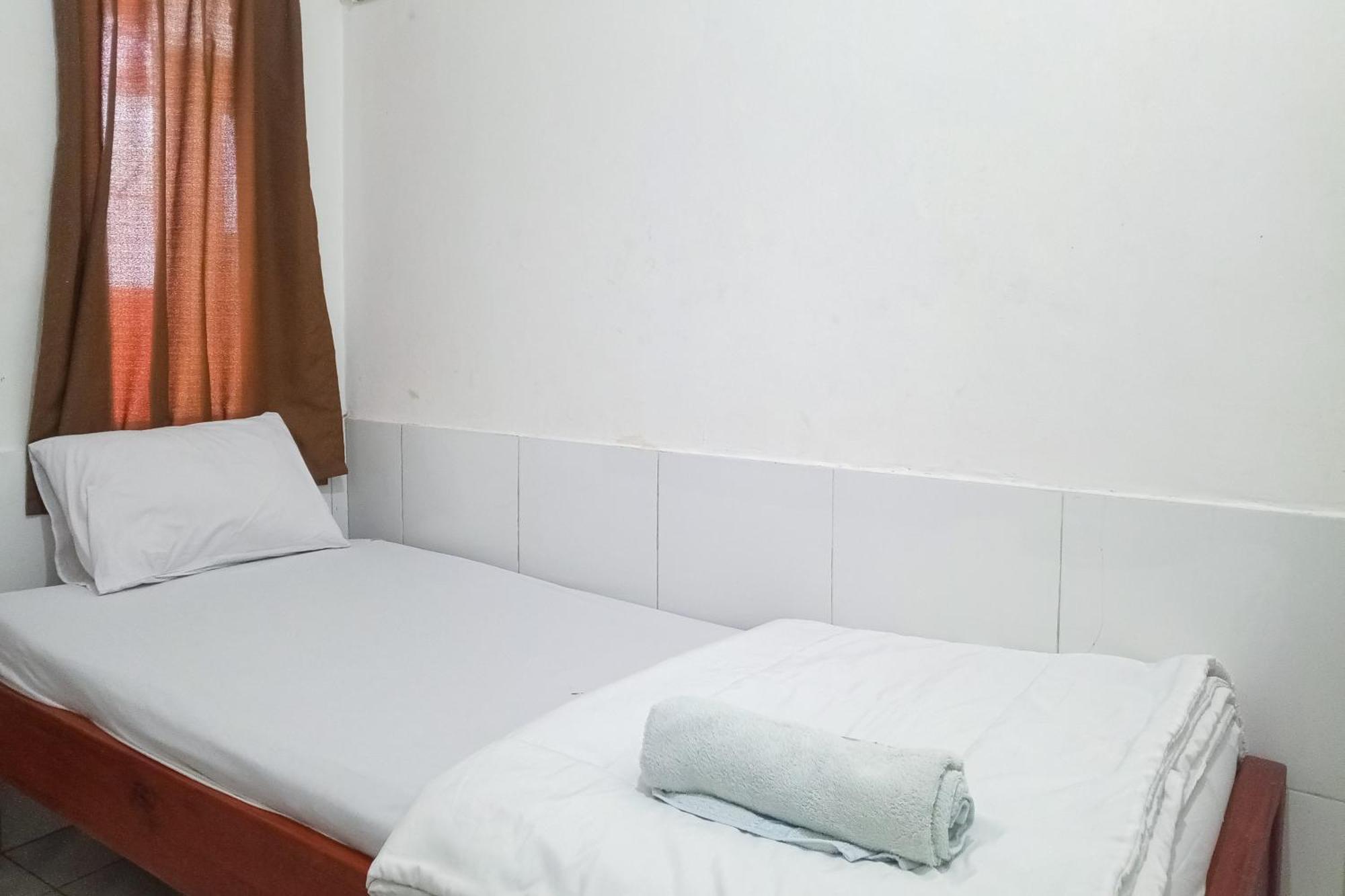 Отель Malibu Syariah Bogor Redpartner Экстерьер фото