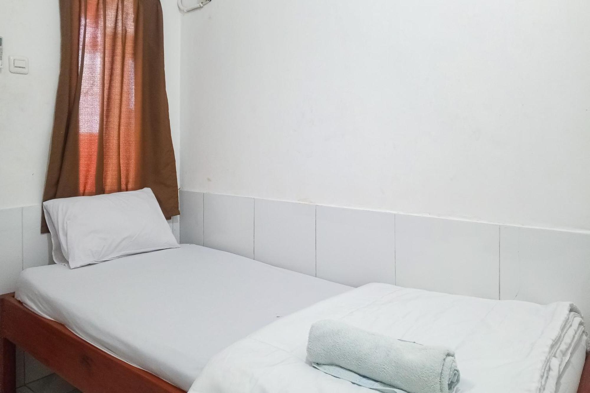 Отель Malibu Syariah Bogor Redpartner Экстерьер фото