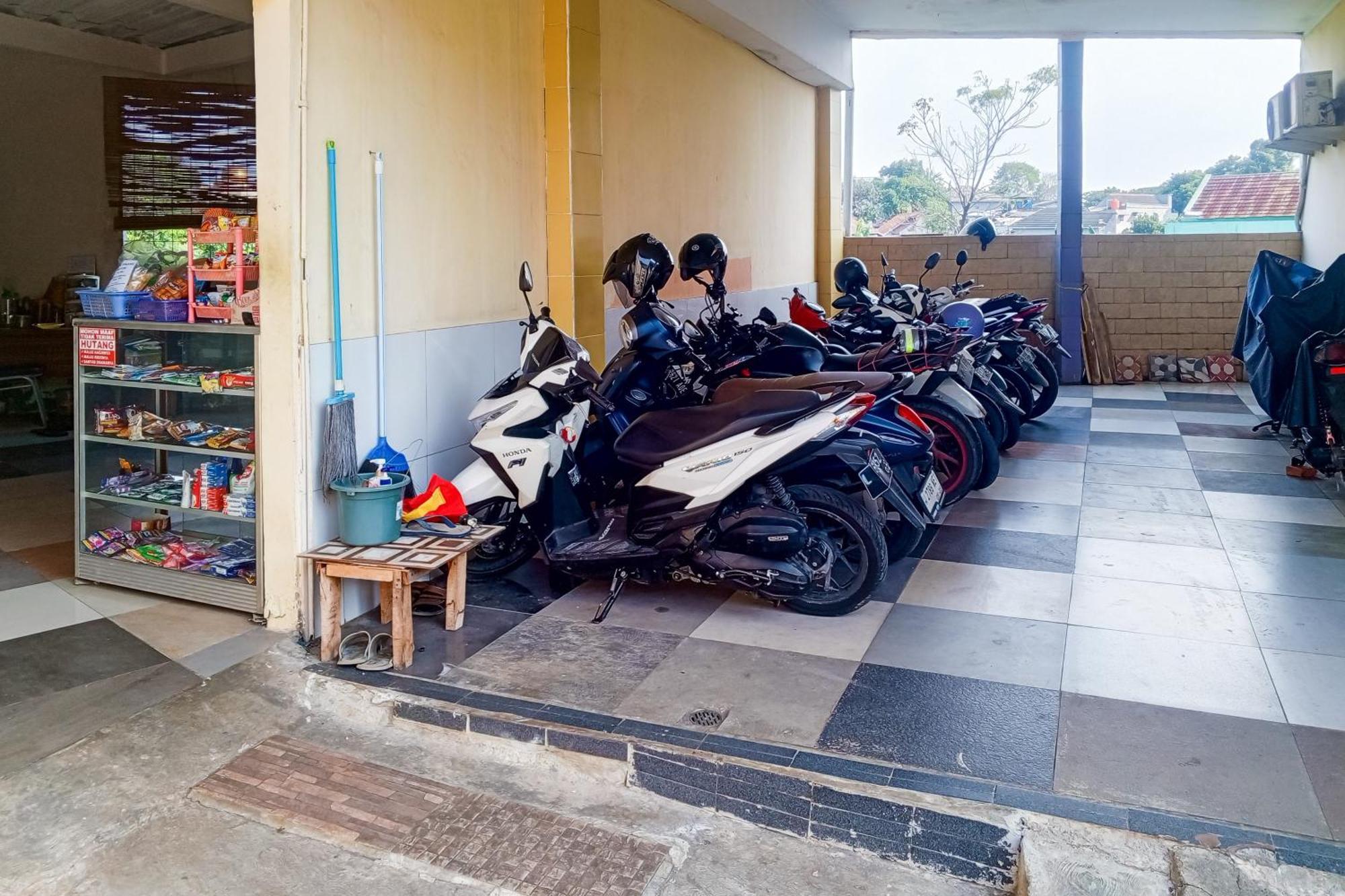 Отель Malibu Syariah Bogor Redpartner Экстерьер фото