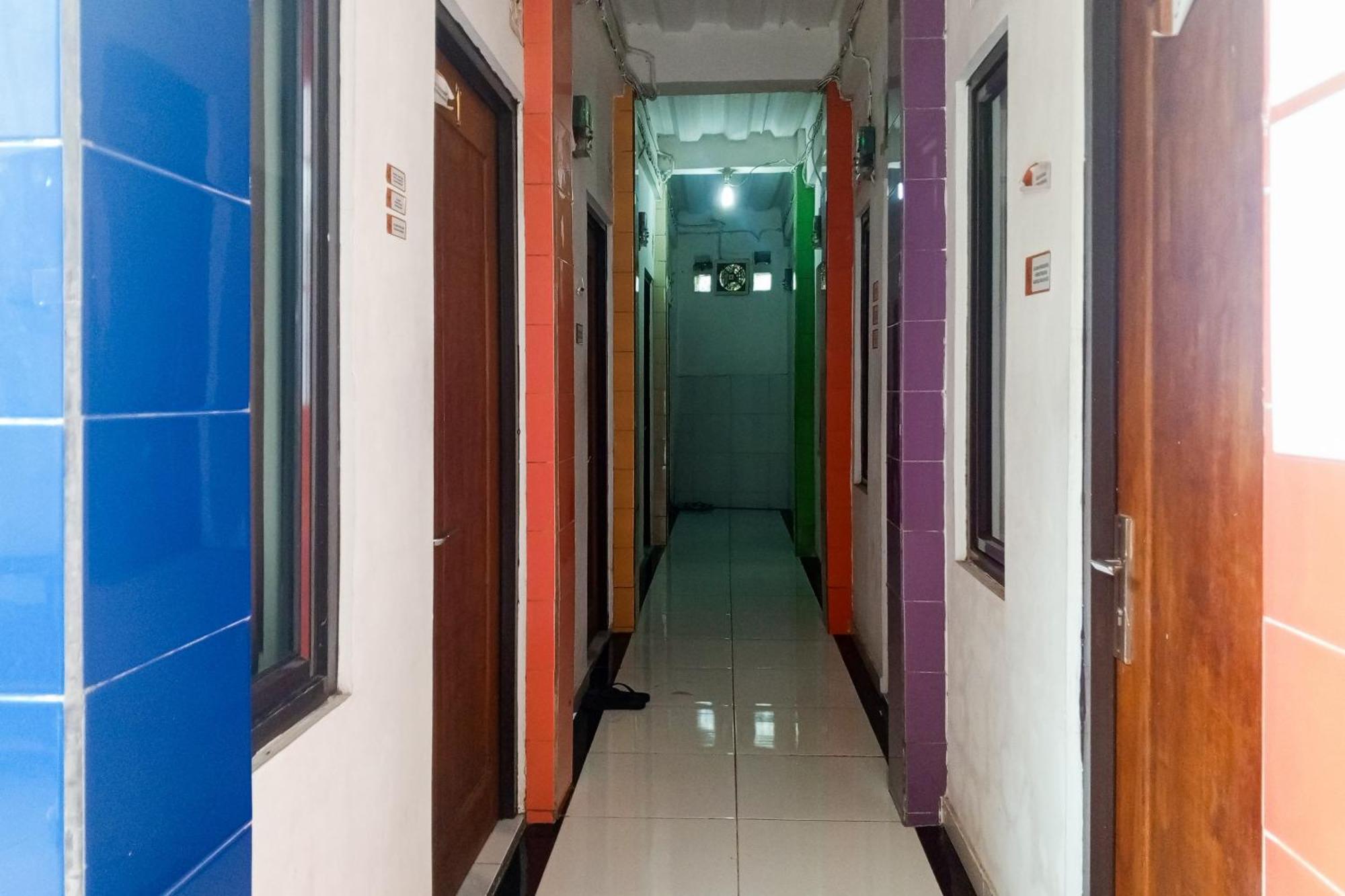 Отель Malibu Syariah Bogor Redpartner Экстерьер фото